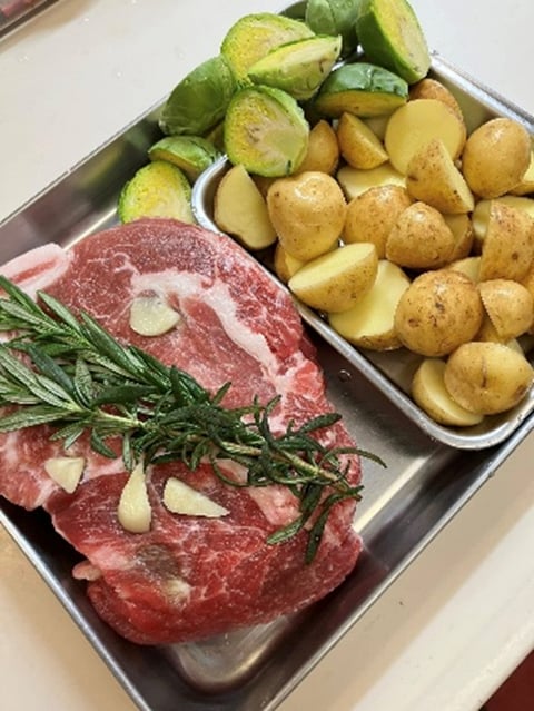 さぁ、肩ロースをローストしますよ