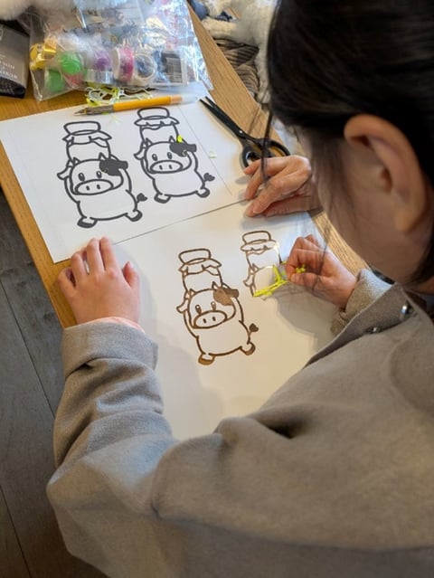 オリジナルで考えた自作のシルクスクリーン版づくりを娘と