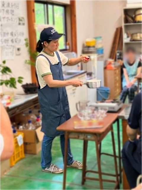 レクチャーしてくださったのは河上さん熟練の「ねりねり」